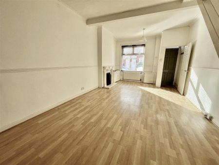 2 bedroom terraced house to rent - Photo 3