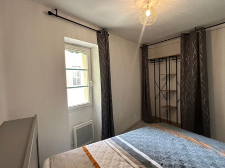 Location Appartement 2 pièces 33m² TOULON 83000 - Photo 4