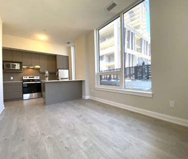 For Lease - 3220 William Coltson Avenue Unit# 110, Oakville, Ontario - Photo 4