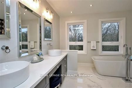 For Lease - 5 Tannery Creek Crescent, Aurora, Ontario - Photo 2