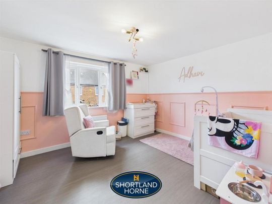 4 bedroom detached house to rent - Photo 1