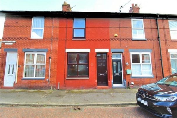 2 Bedroom Terraced To Let - Photo 1