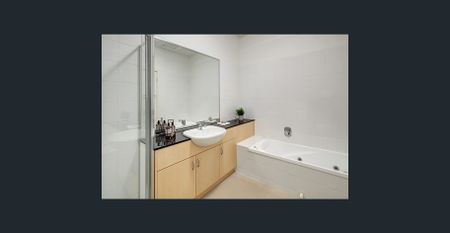 STUNNING LOCATION - Photo 5