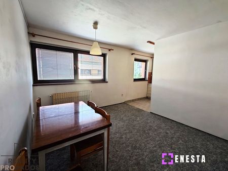 Pronájem domu 200 m² s pozemkem 182 m² - Photo 2