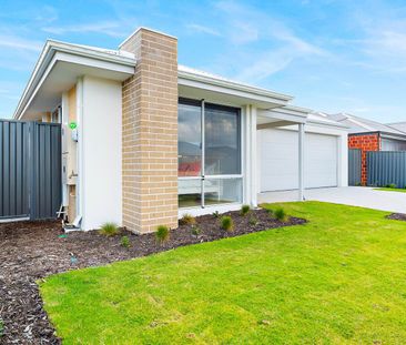 Upper Swan - Photo 1