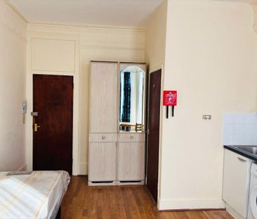 Studio to rent - Photo 6