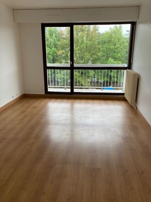 Location Appartement 2 pièces 47m² BRUNOY 91800 - Photo 1