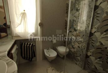 Bilocale Strada Camillo Benso di Cavour, Centro Storico, Parma