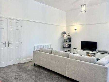 Knowle Avenue, Knowle, Fareham, PO17 - Photo 4