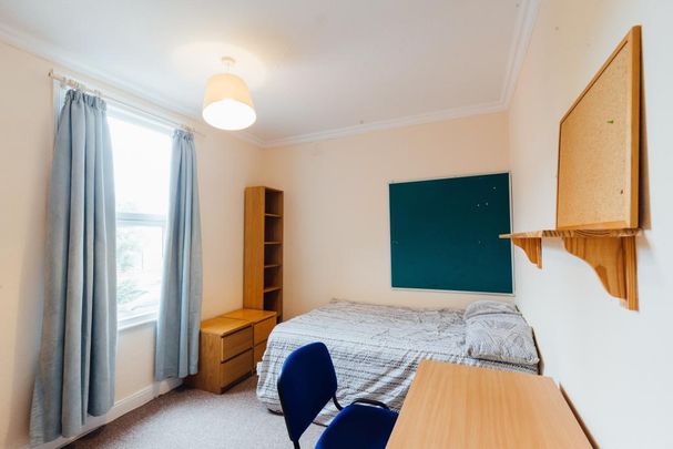 High Street Location - Sibthorp Street - Student Let - Photo 1