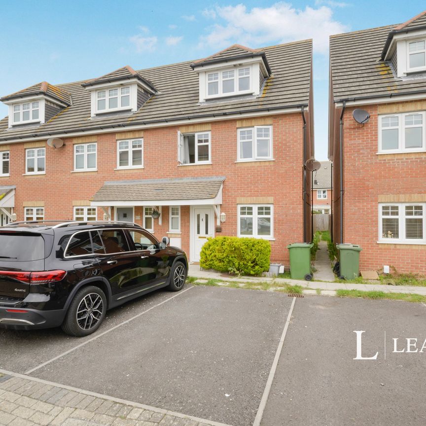 4 bedroom end of terrace to rent Oakdene Road, Southsea - Photo 1