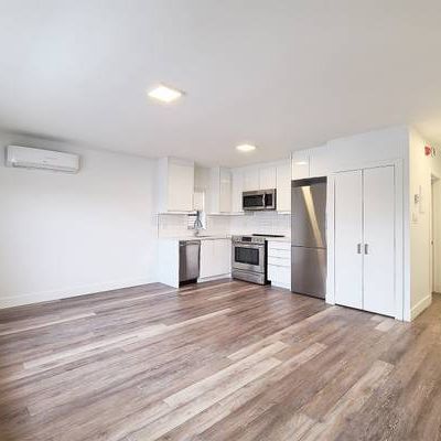 8 Castleton Ave: Live in this fully renovated 1bedroom 1bath apartment - Photo 3