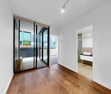 1-Bedroom Apartment in Prime Essendon North Location - Photo 4