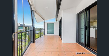 Enjoy the perfect blend of comfort, style, and city living! - Photo 5