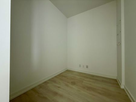 For Lease - 75 James Street Unit# 1521, Hamilton, Ontario - Photo 5
