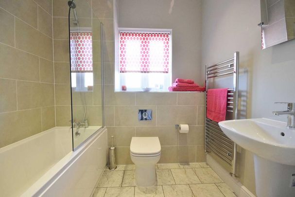 3 bedroom terraced house to rent - Photo 1