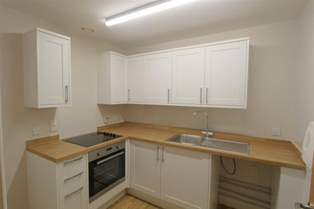 1 bedroom flat to rent - Photo 3