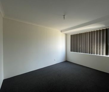 Spacious Family Living with Multiple Living Areas and An Undergroun... - Photo 4