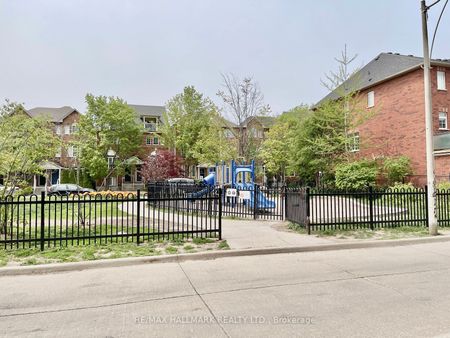 Showcase Lofts - Photo 5