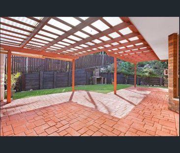 Spacious Family Home- 4 Bedrooms - Photo 6