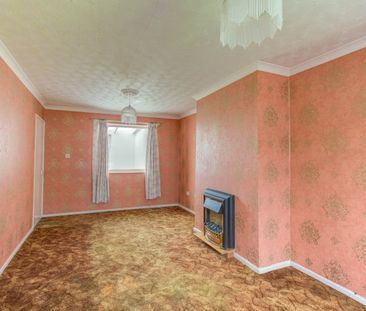 3 bed terraced house to rent in The Roundabout, Birmingham, B31 - Photo 3