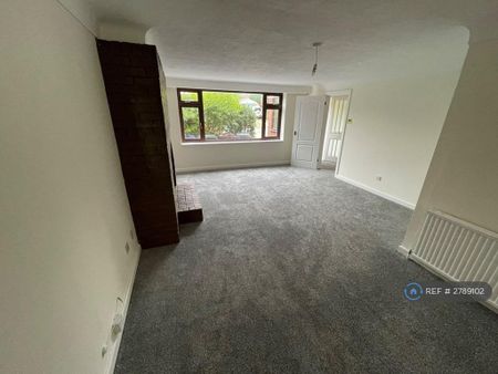 4 bedroom detached house to rent - Photo 5