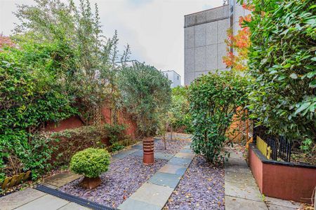 4 bedroom terraced house to rent - Photo 2