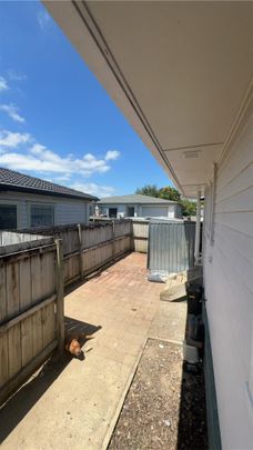 5 Bolton Place, Otara, Auckland - Photo 1