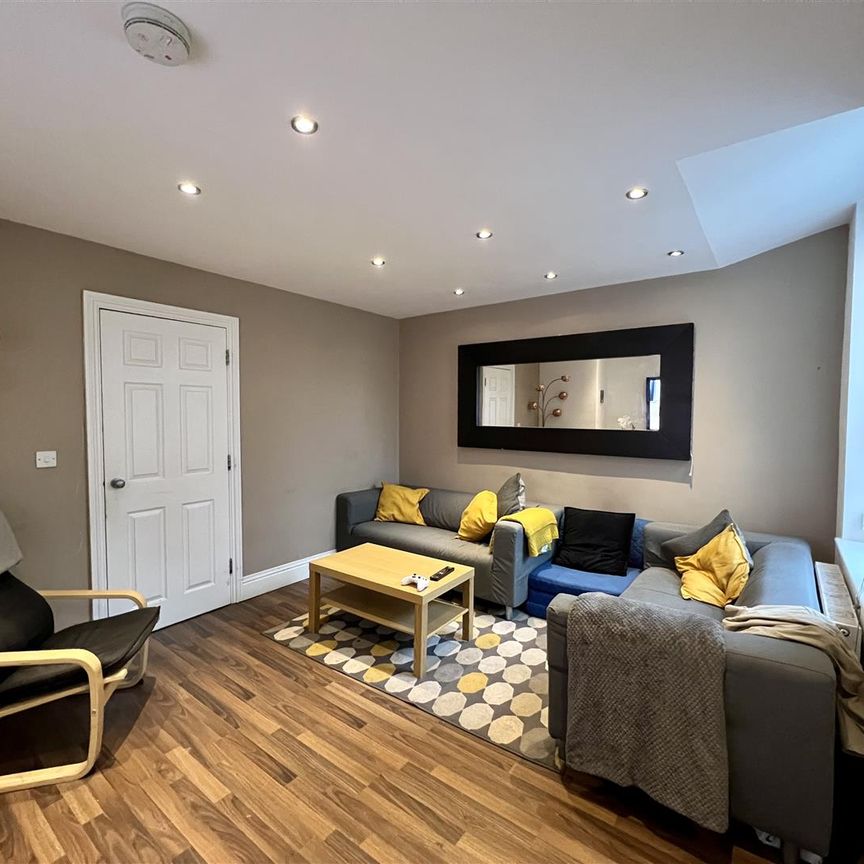 Deuchar Street, Newcastle Upon Tyne - Photo 1