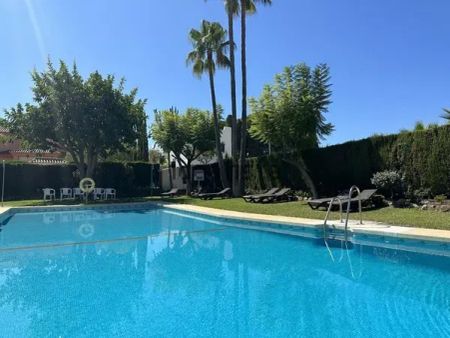 Alquiler de chalet pareado en Calle Paris - Photo 5