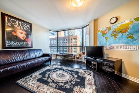 38 Elm Street #1410 - Photo 3