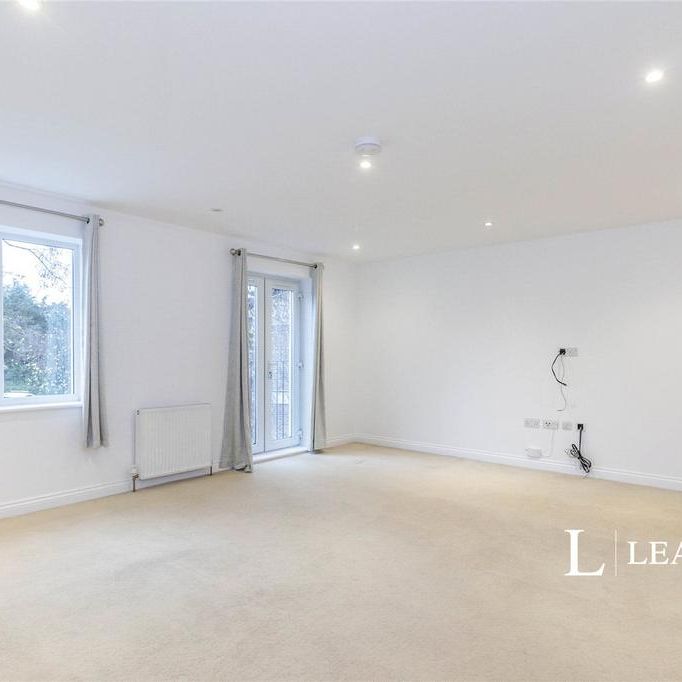 5 bedroom semi-detached house to rent - Photo 1