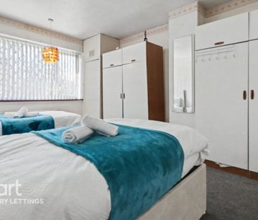 3 bedroom terraced house to rent - Photo 5