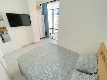 Barriada la Palmilla, Sevilla, Andalusia 41009 - Photo 5