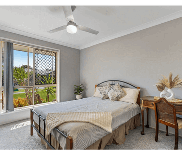 41 Crozier Crescent, Meadowbrook, Qld 4131 - Photo 5