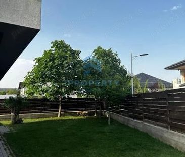 Vila | 4 Camere | Giulesti Sarbi | Curte 300mp | Centrala proprie | - Photo 2