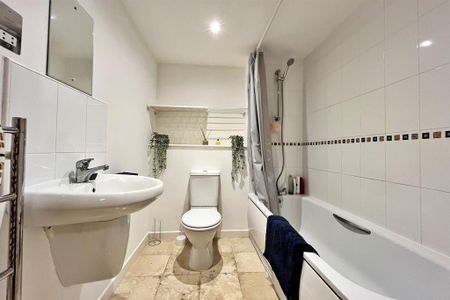 2 bedroom flat to rent - Photo 5