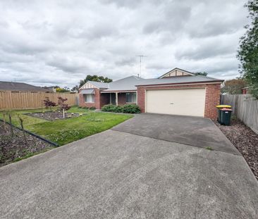 Quiet location in close proximity to all Geelong has to offer. - Photo 3
