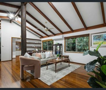 PICTURESQUE SURROUNDS!!! - Photo 1