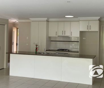 EXCELLENT TWO BEDROOM UNIT IN PRIME LOCATION - Photo 4