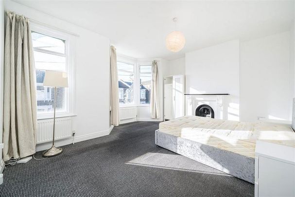 5 bedroom house to rent - Photo 1