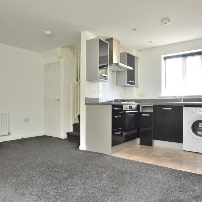 2 bedroom terraced house to rent - Photo 1