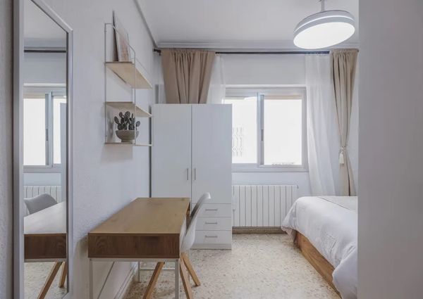 Plaça de Bisbe Benlloch, Torrent, Valencian Community 46900