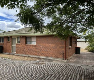 TWO BEDROOM UNIT IN CENTRAL LOCATION - Photo 2