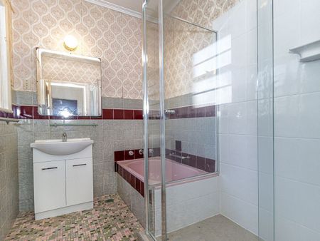 CENTRAL HOME! - Photo 5