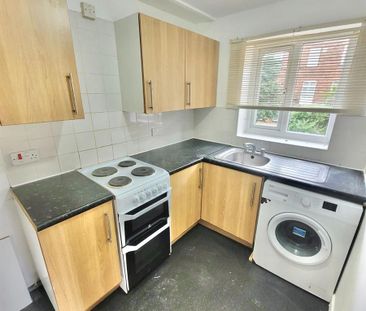 Ashburnham Road, Bedford - Photo 3