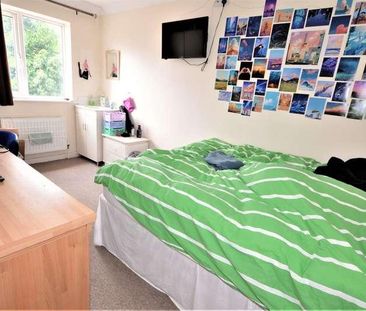 Wycliffe Road, Winton, BH9 - Photo 5
