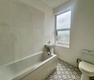 2 Bed Terraced House, Arksey Terrace, LS12 - Photo 6