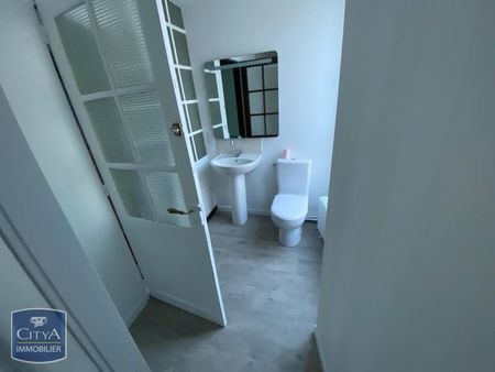 Location Maison 3 pièces 75m² LE BLANC 36300 - Photo 3