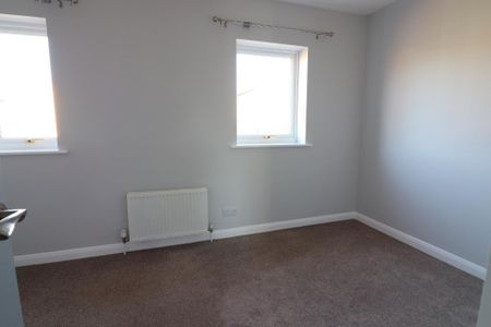 2 Bedroom Semi-Detached To Rent - Photo 3